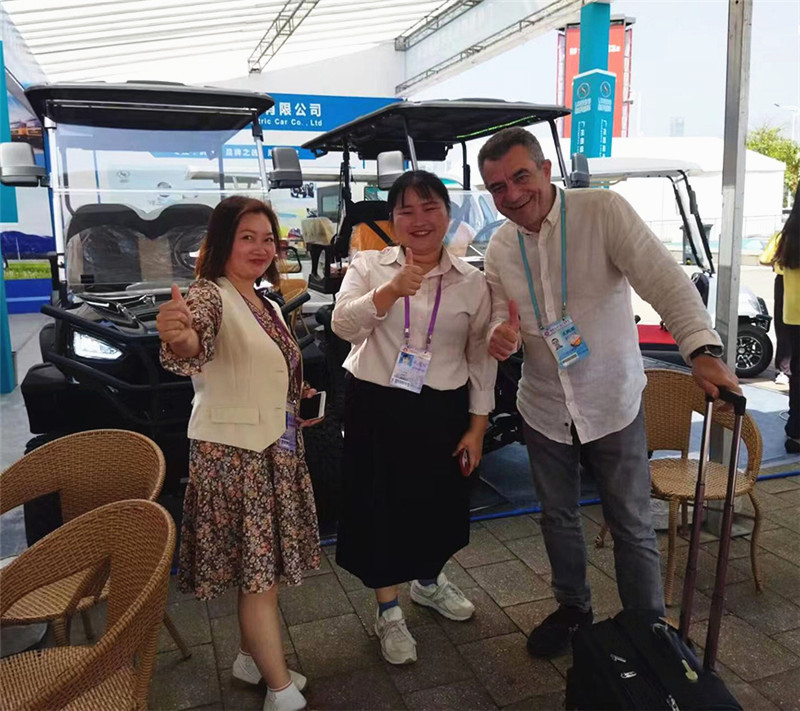 3e64094d299bc4b3a8cff63f8209059